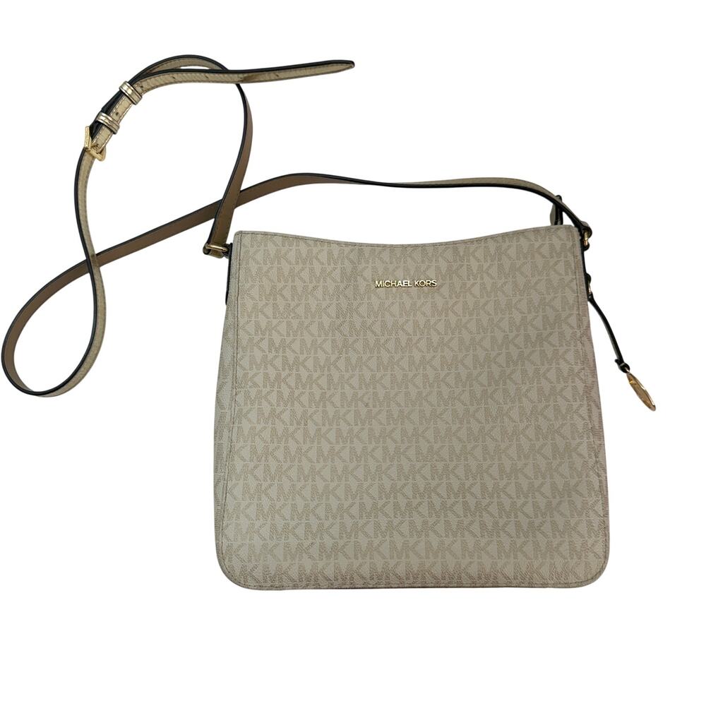 $348 Michael Kors Jet Set Travel Signature Logo Messenger Bag